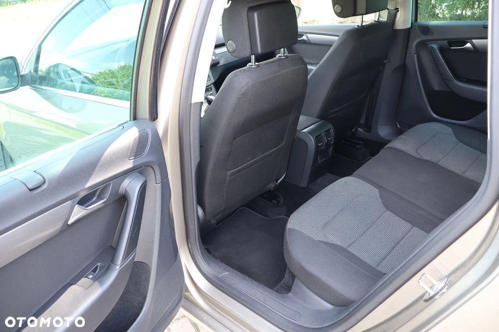 Volkswagen Passat 2.0 Blue TDI DSG SCR Highline - 10