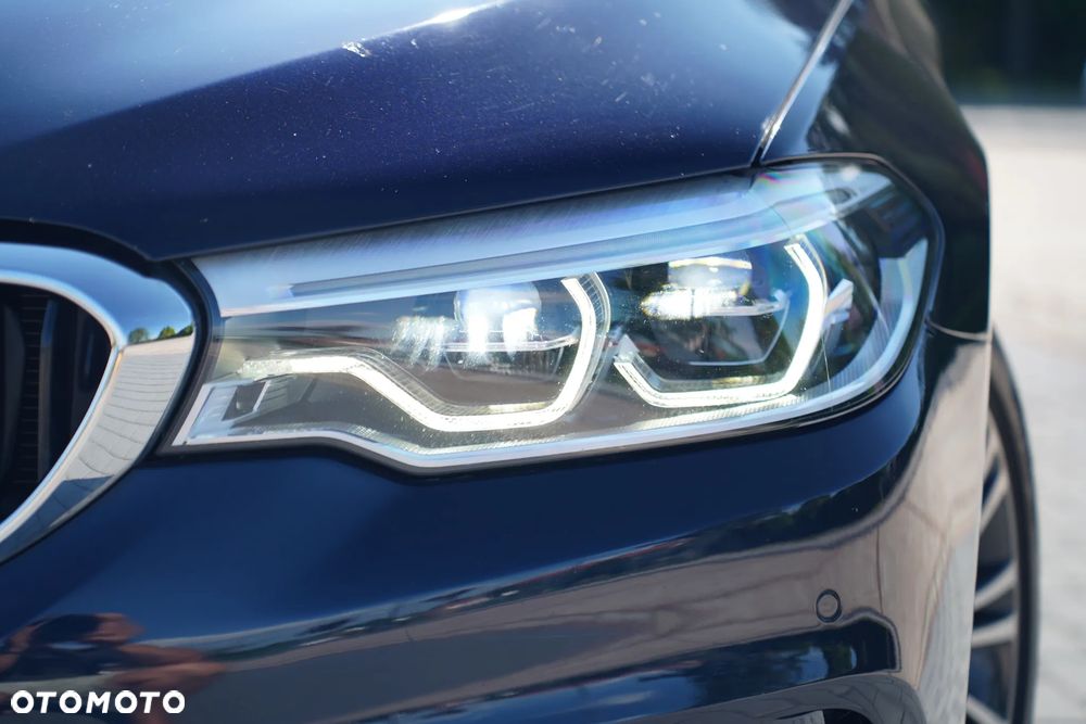BMW Seria 5 520d Sport Line - 16