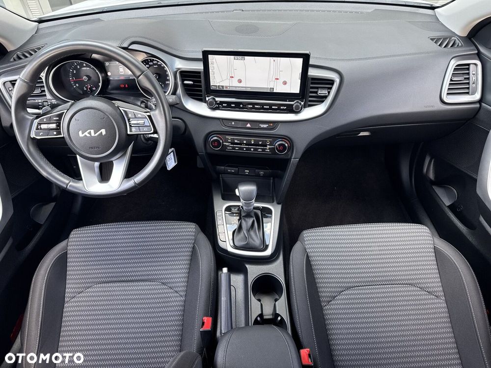Kia Ceed 1.5 T-GDI M DCT - 16