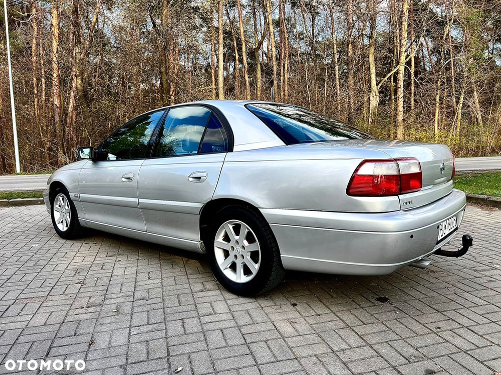 Opel Omega 2.2 Elegance - 4