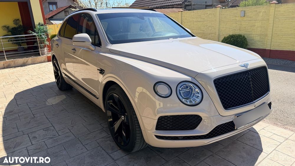 Bentley Bentayga - 3