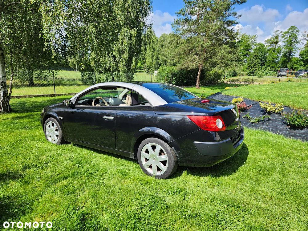 Renault Megane 2.0 16V Expression - 9