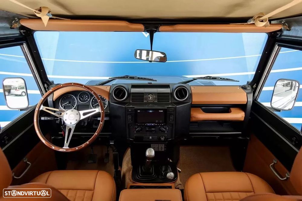 Land Rover Defender 90 SW 2.4 CRD S - 8
