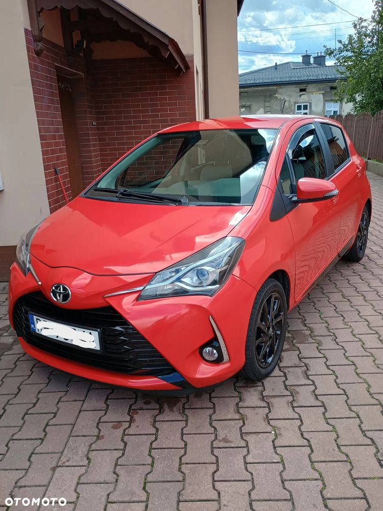 Toyota Yaris 1.5 Premium - 1