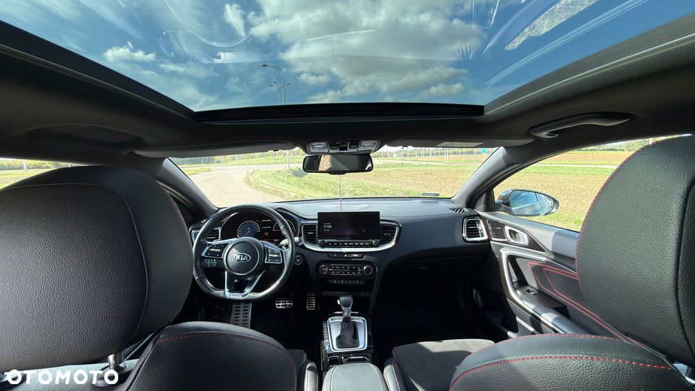 Kia ProCeed 1.6 T-GDI GT DCT - 19