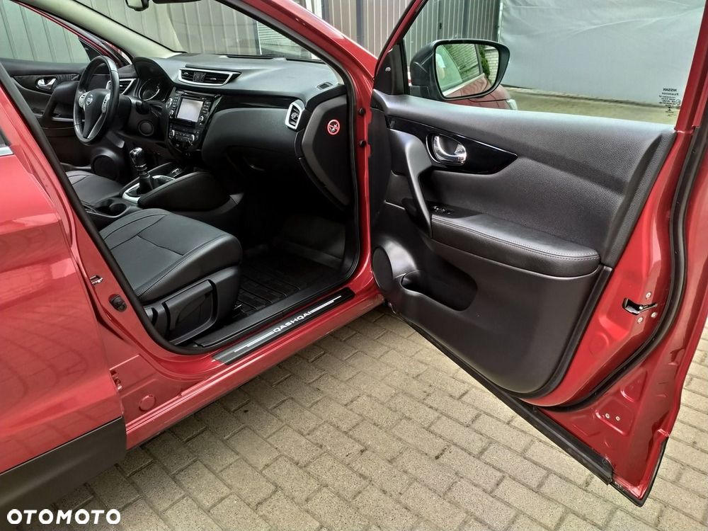Nissan Qashqai 1.6 DIG-T Tekna+ - 29