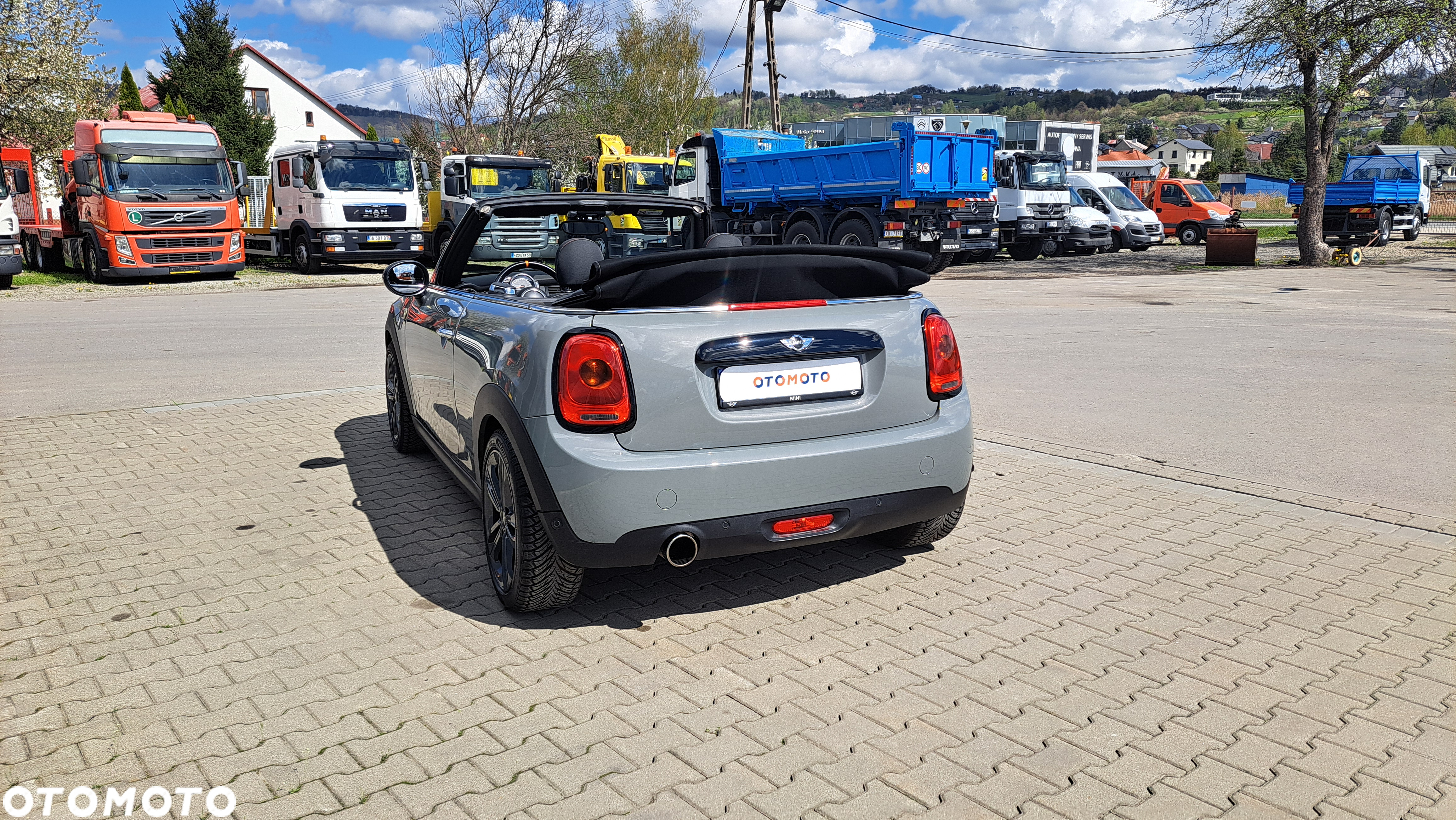 MINI ONE Cabrio Sidewalk Edition - 13