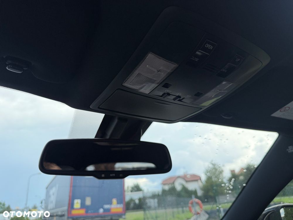 Lexus CT 200h F Sport - 23