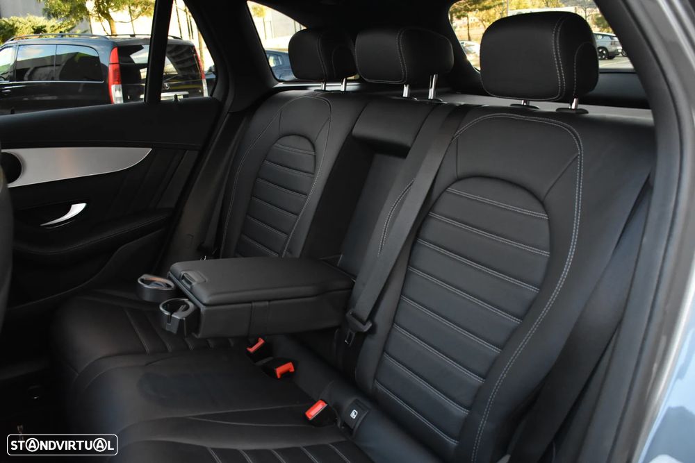 Mercedes-Benz GLC 300 de 4Matic 9G-TRONIC AMG Line - 55