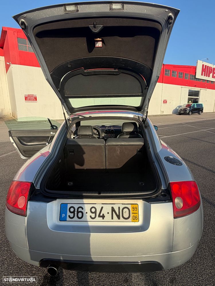 Audi TT Coupé 1.8 T - 2