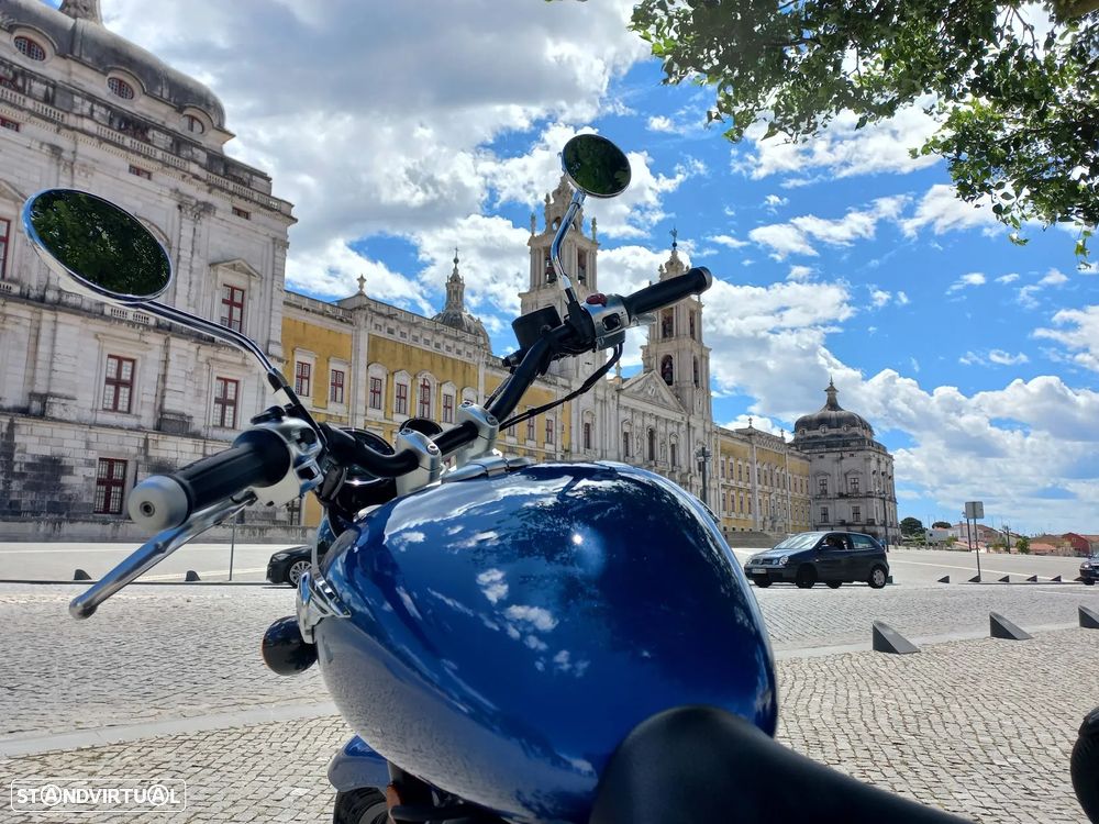 Royal Enfield Super Meteor 650 - 3
