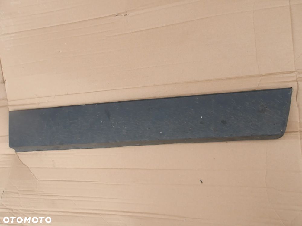 LISTWA DRZWI PRAWY PRZOD OPEL MOKKA A X 95157444 - 2