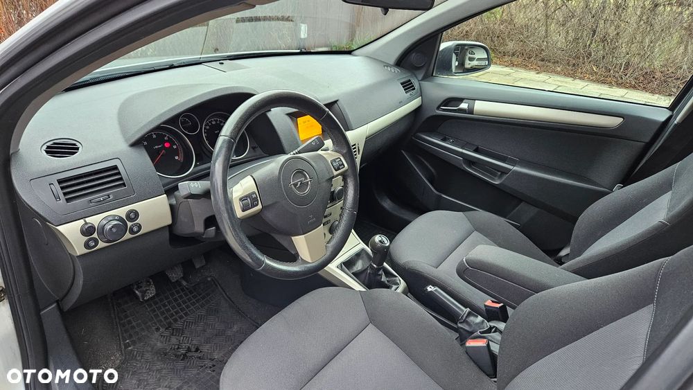 Opel Astra 1.7 CDTI - 31