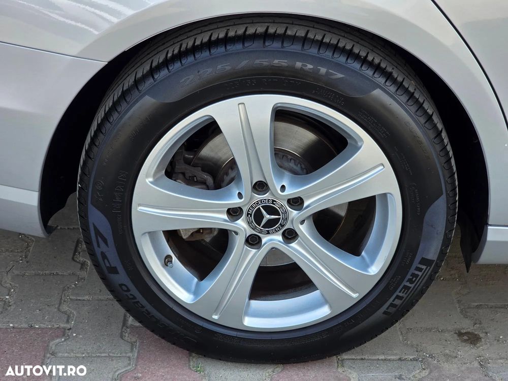 Mercedes-Benz E 200 4MATIC 9G-TRONIC - 2