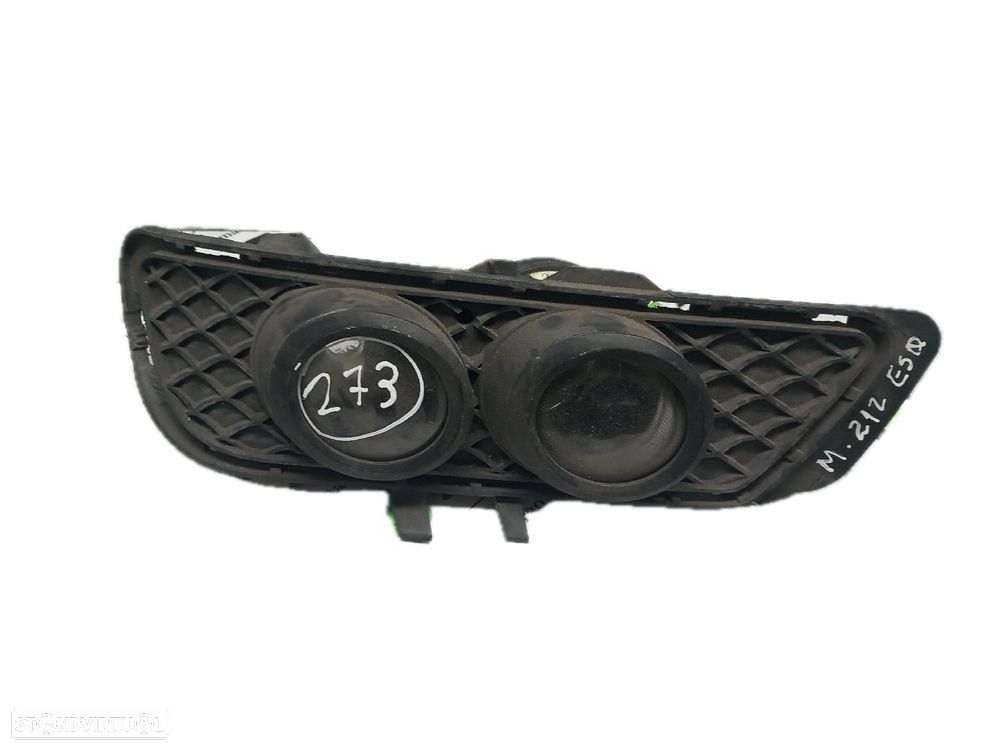 Farol Nevoeiro Mercedes-Benz E-Class (W212) - 1