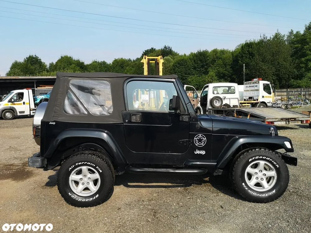Jeep Wrangler - 33