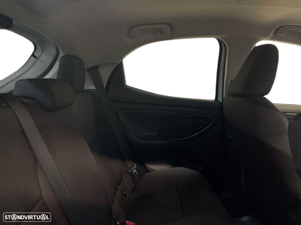 Toyota Yaris - 7