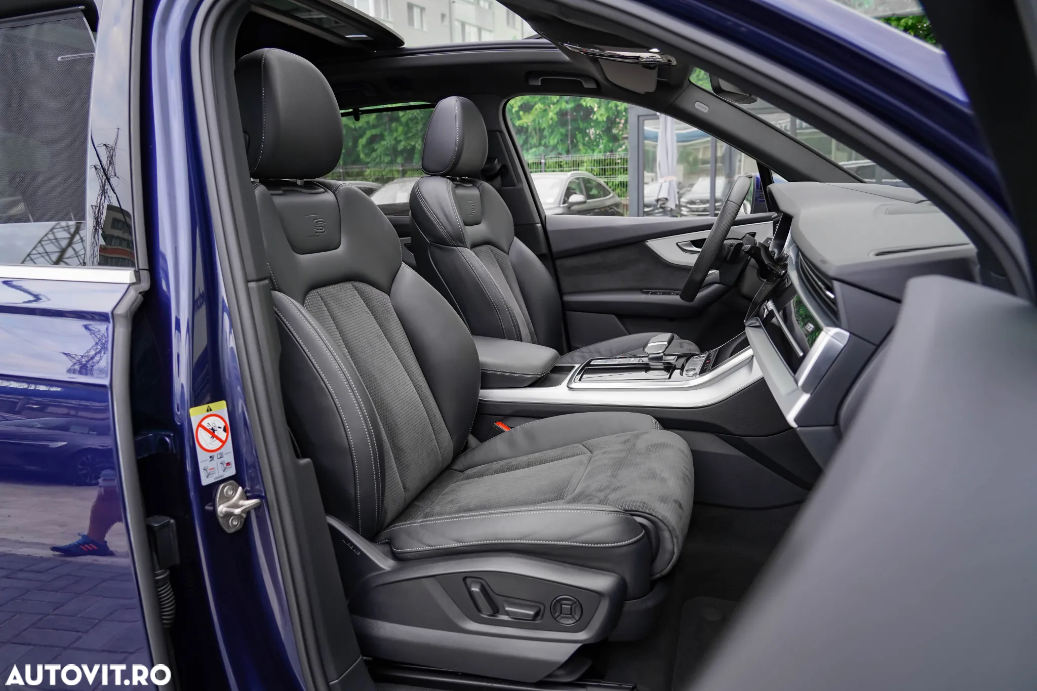 Audi Q7 55 TFSI e quattro Tiptronic PHEV S Line - 17