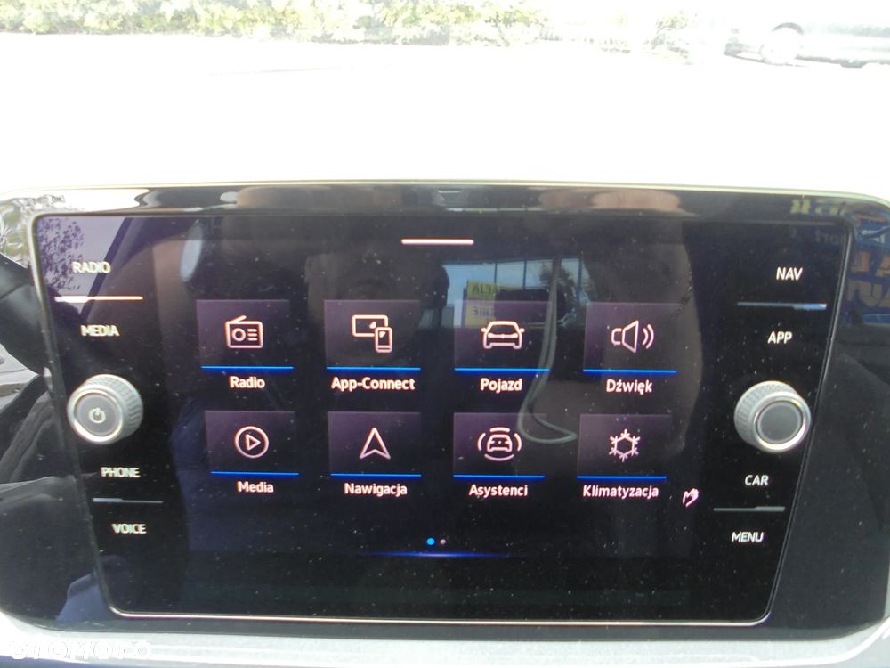 Volkswagen T-Roc 2.0 TDI SCR DSG Style - 27