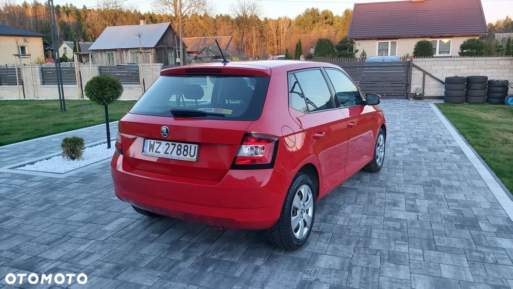 Skoda Fabia 1.2 TSI Active - 4