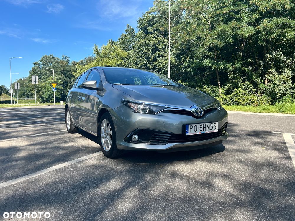 Toyota Auris Hybrid 135 Premium - 12