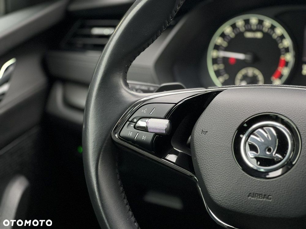 Skoda Octavia 2.0 TDI Ambition DSG - 35