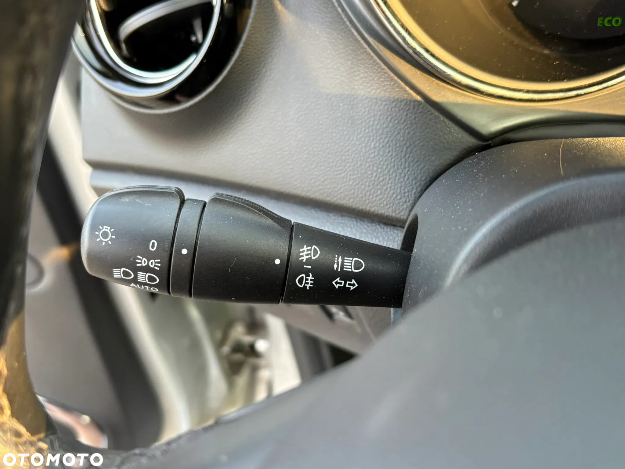 Renault Captur (ENERGY) TCe 90 INTENS - 26