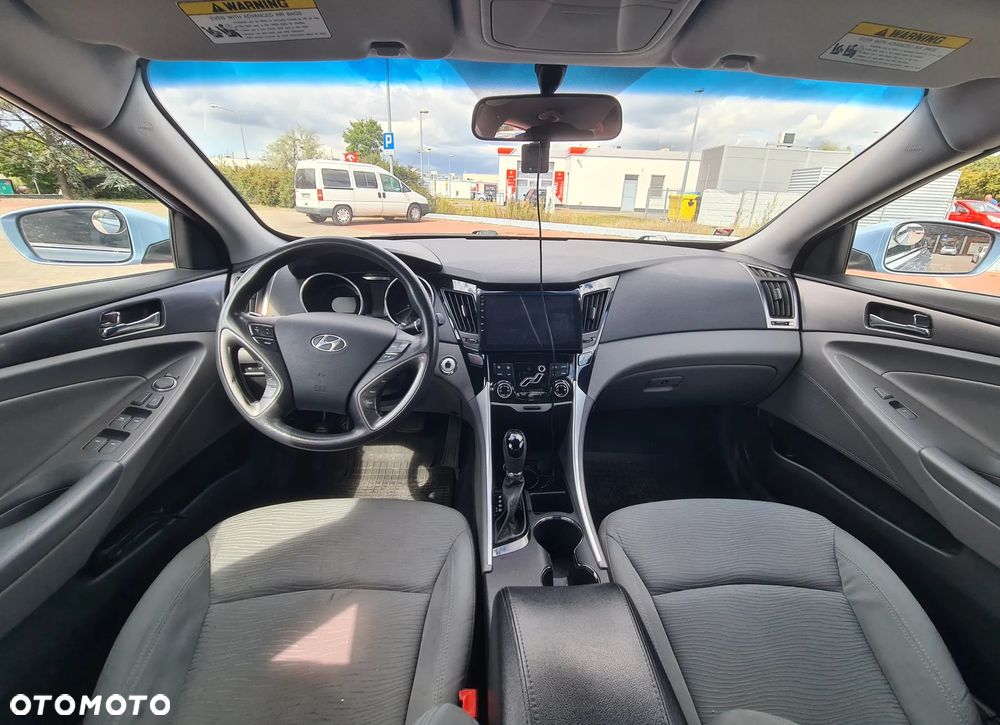 Hyundai Sonata - 7