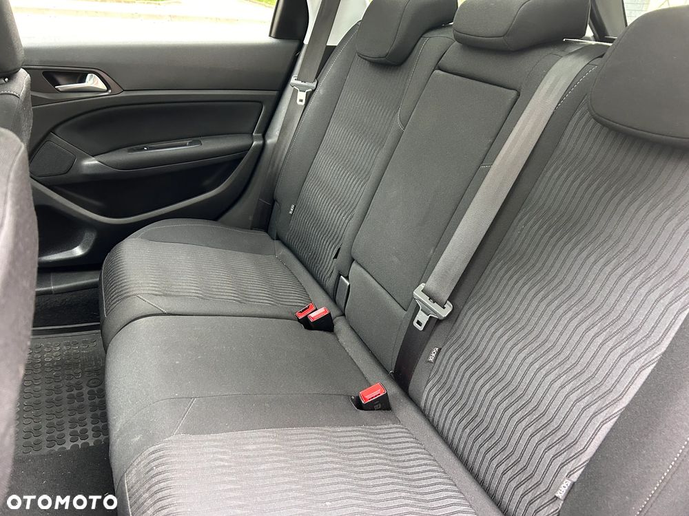 Peugeot 308 - 15