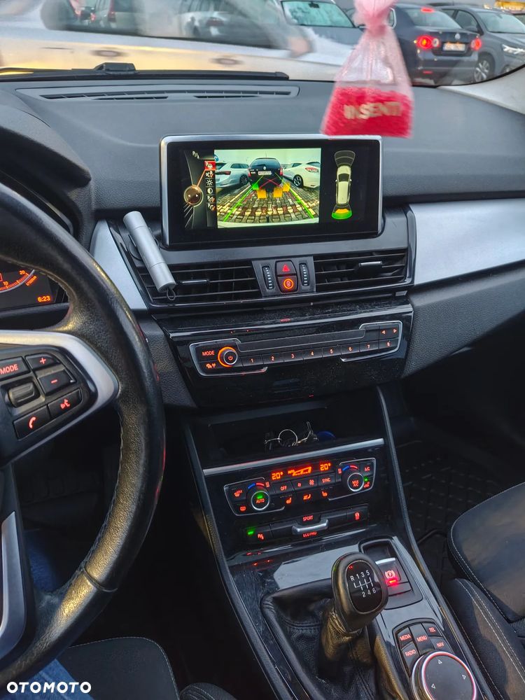 BMW Seria 2 220d Advantage - 9
