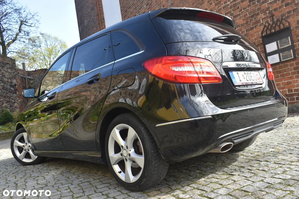 Mercedes-Benz Klasa B 180 (BlueEFFICIENCY) - 27