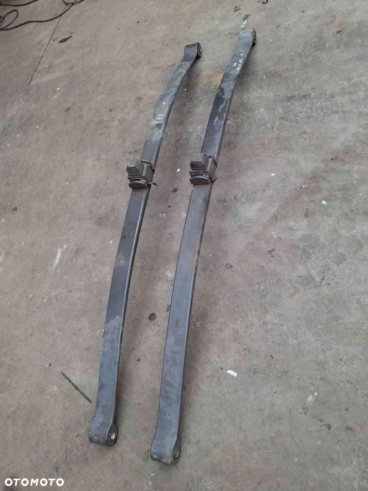 RESOR PRZÓD 17,5 8 SZPILEK DAF LF 220 EURO 6 - 1