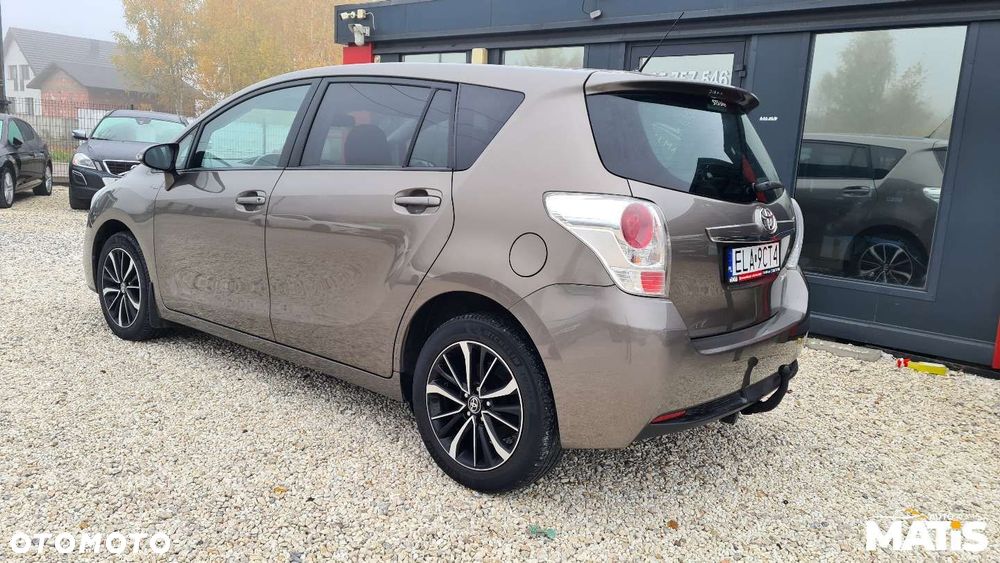 Toyota Verso - 33