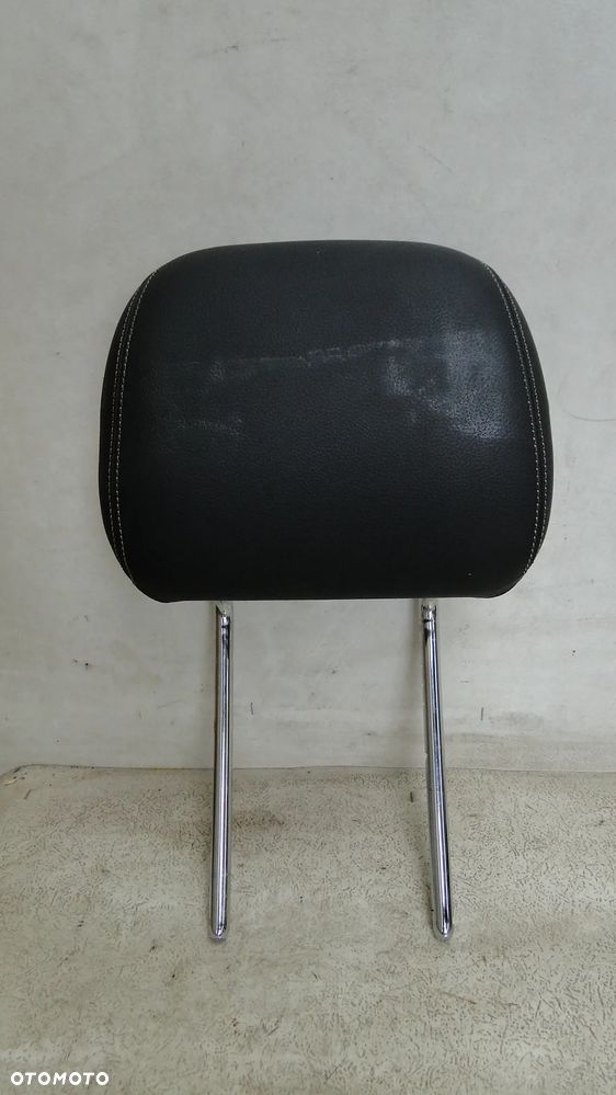 MERCEDES B-KLASA W246 ZAGŁOWEK FOTELA LEWY PRZÓD PRZEDNI SKÓRA EUROPA - 1