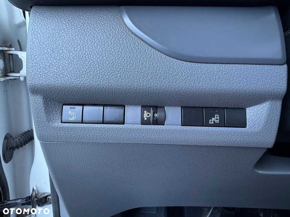 Peugeot Expert Jumpy Scudo Proace - 19
