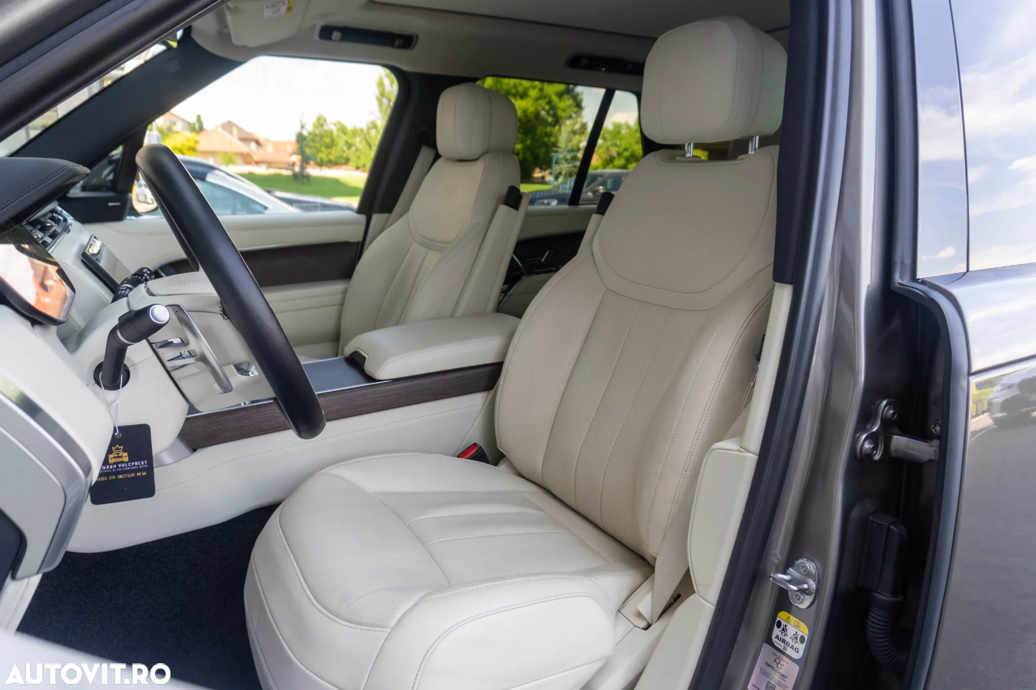 Land Rover Range Rover 3.0 I6 D300 MHEV HSE - 37