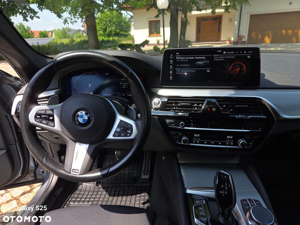 BMW Seria 5 520d M Sport sport - 12