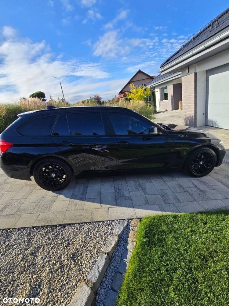 BMW Seria 3 320d xDrive - 4