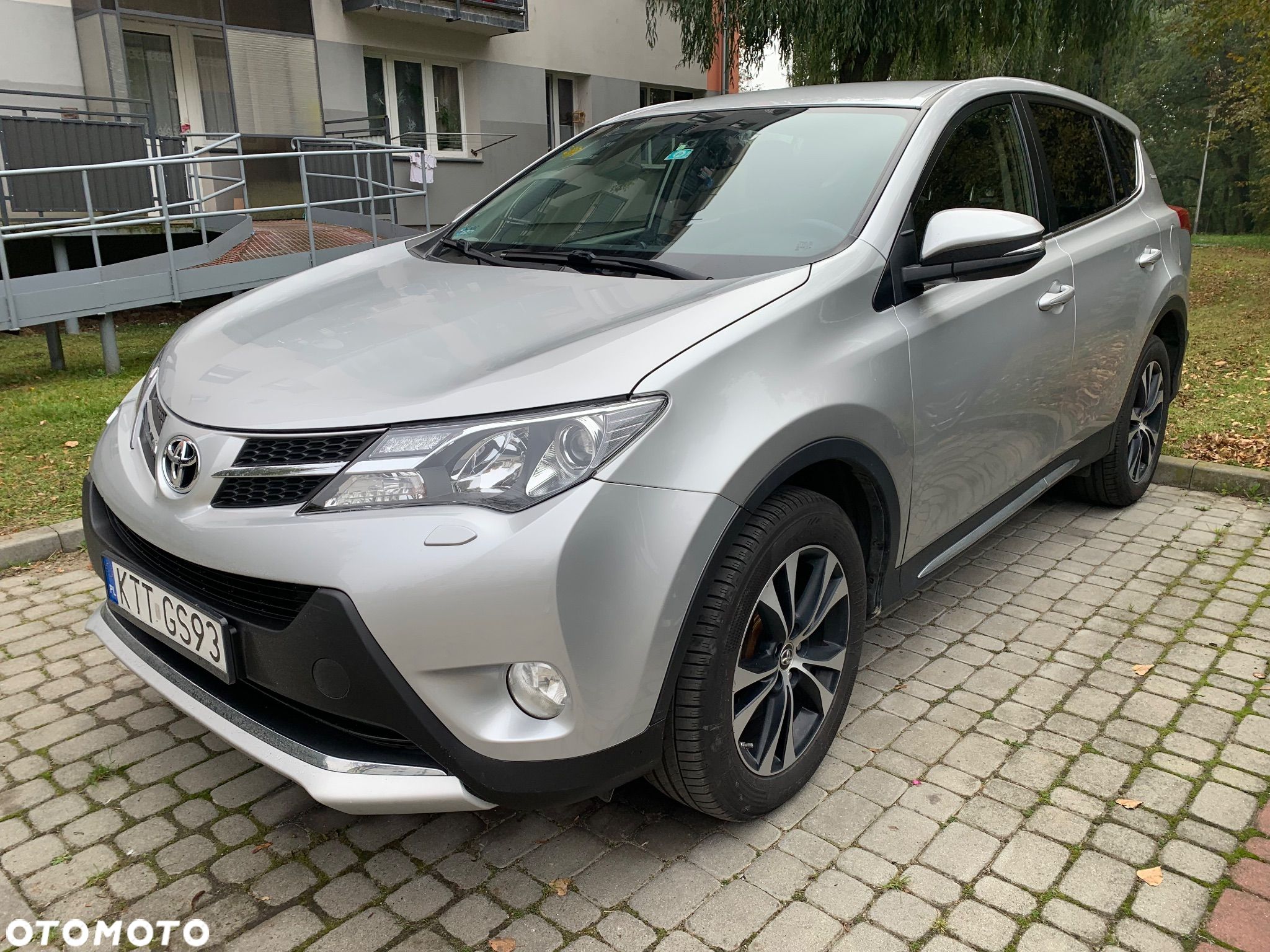 Toyota RAV4 2.0 D-4D Premium - 1