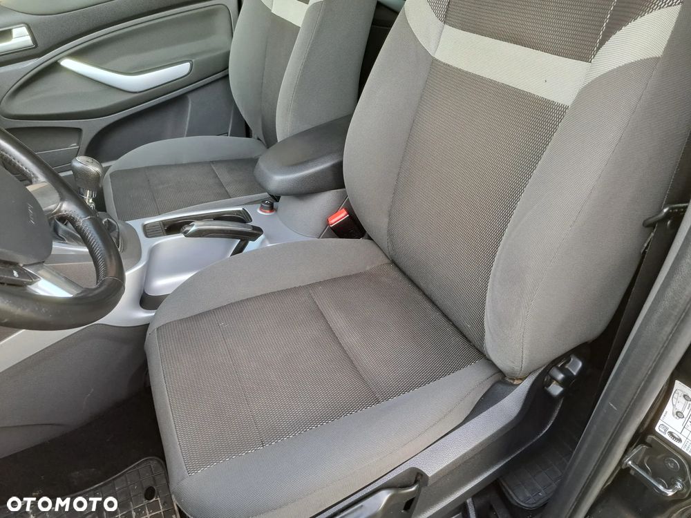 Ford Kuga 2.0 TDCi 2x4 Champions Edition - 22