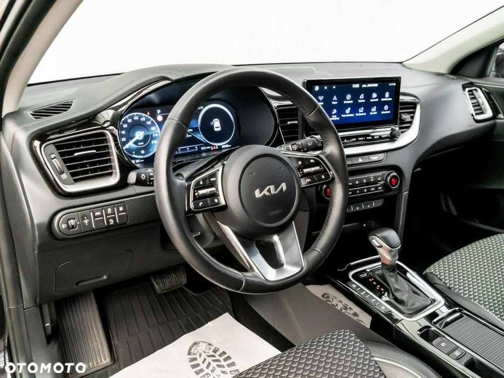 Kia XCeed 1.6 GDI PHEV Business Line DCT - 24