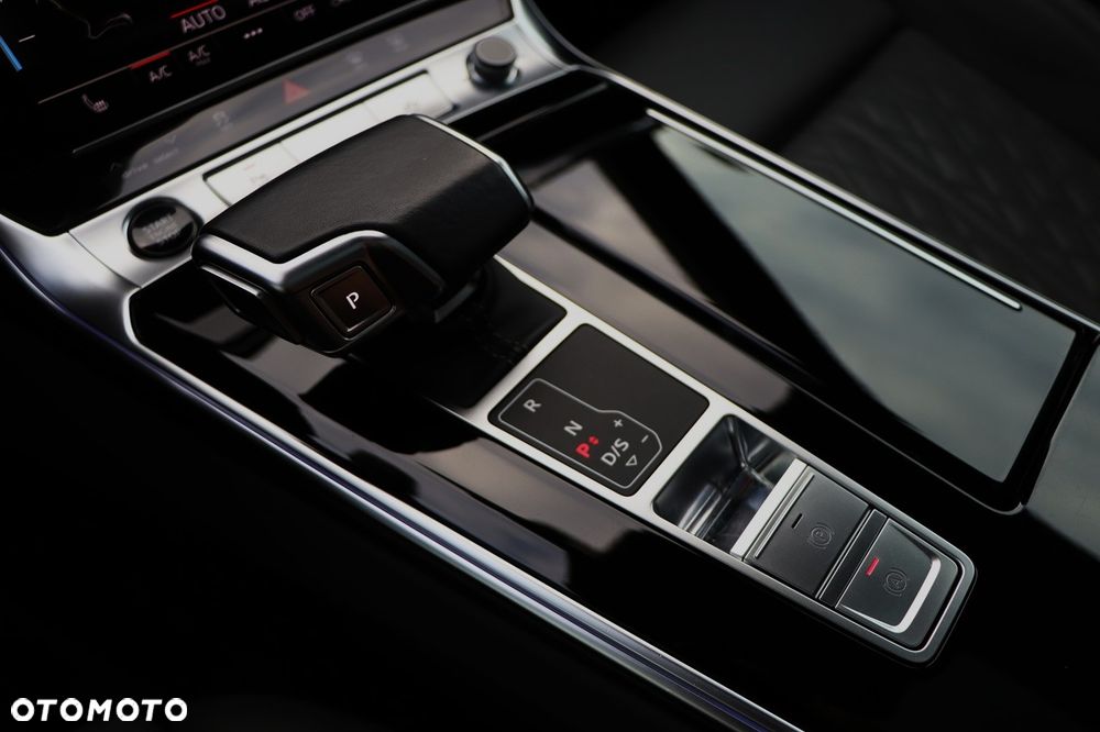 Audi A6 Avant - 32