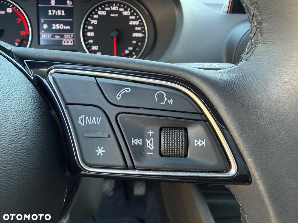 Audi Q2 35 TFSI - 33