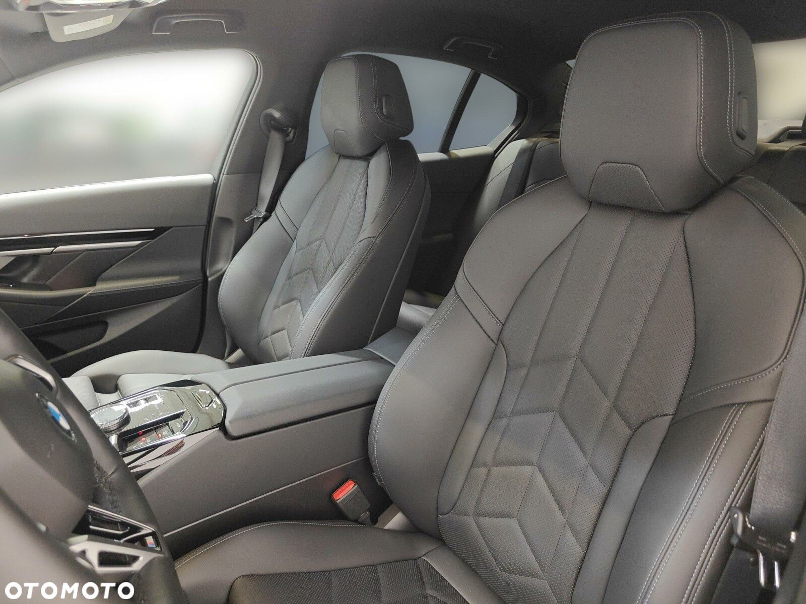 BMW Seria 5 - 12