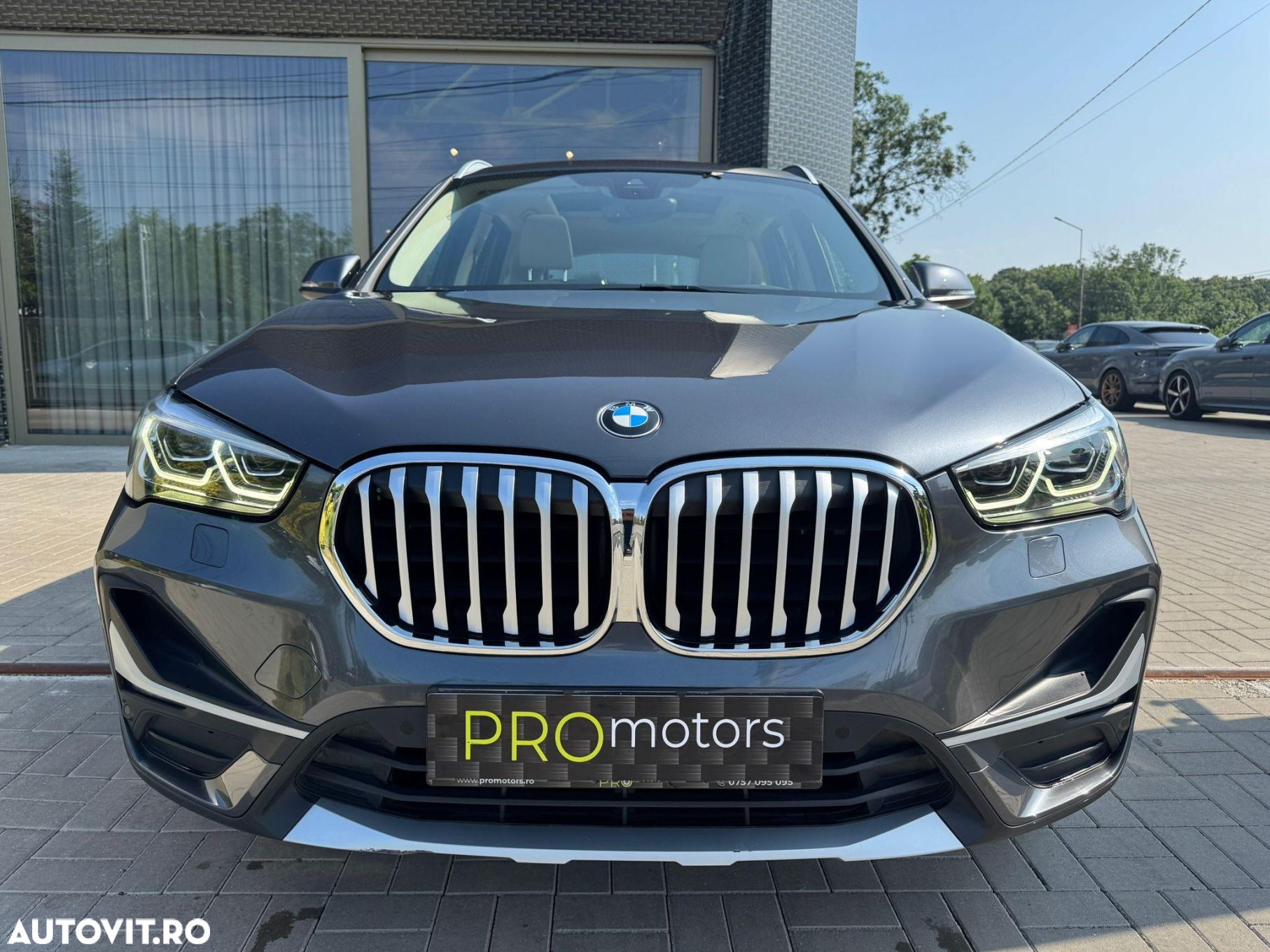 BMW X1 - 8
