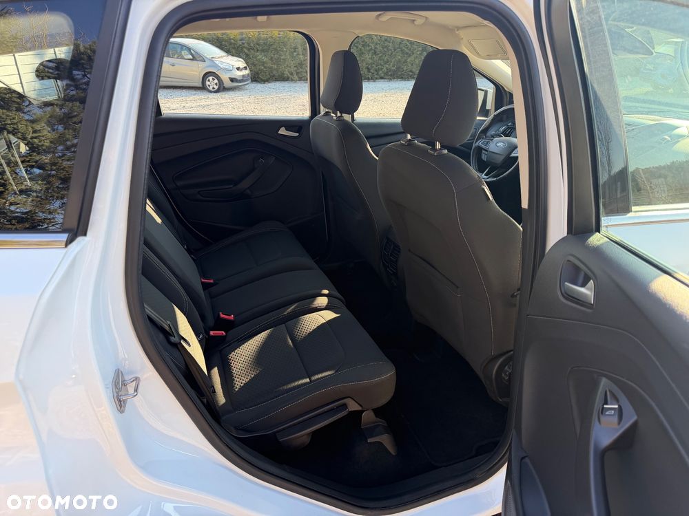 Ford Kuga 2.0 TDCi 4x2 Titanium - 18