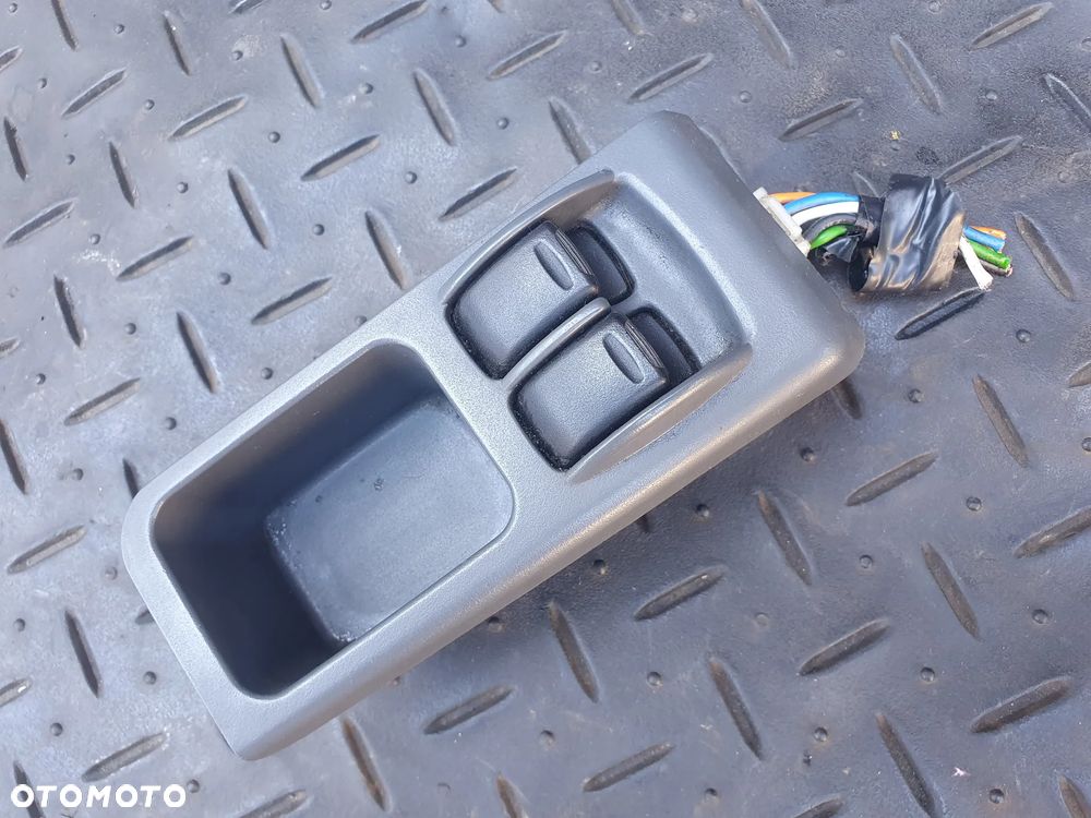 DAEWOO LANOS PANEL STEROWANIA PRZEŁĄCZNIKI SZYB 612W02970 - 1