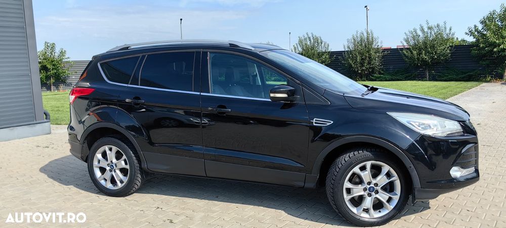 Ford Kuga 2.0 TDCi Powershift 4WD Titanium - 11