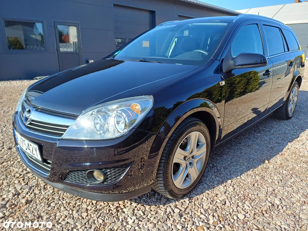 Opel Astra 1.6 Edition 111 Jahre - 13