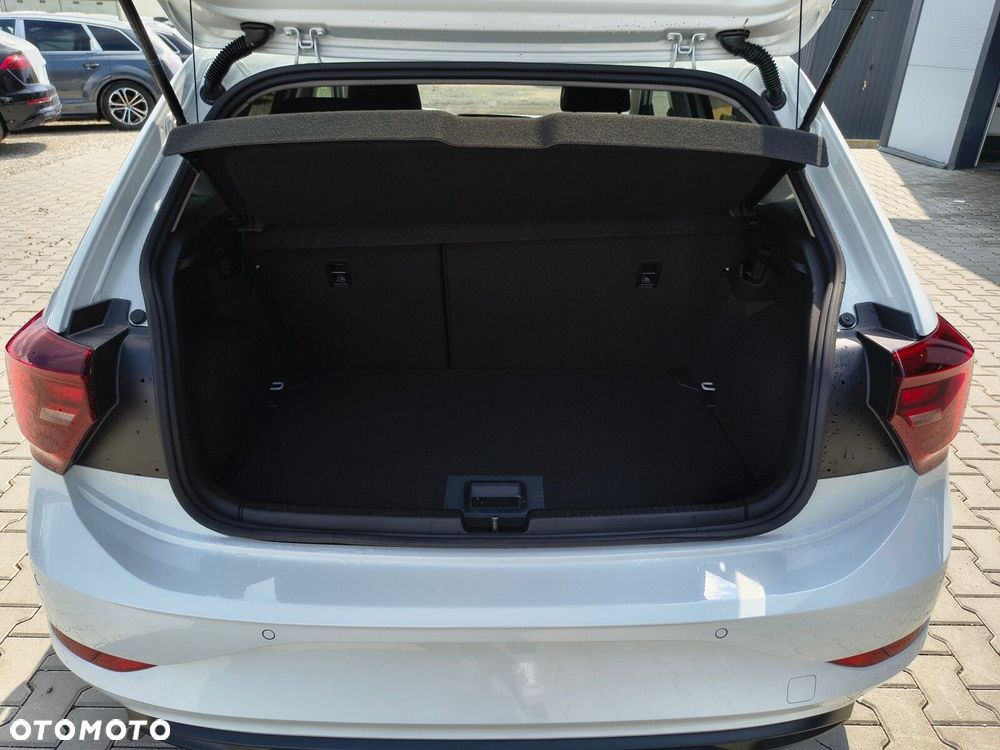 Volkswagen Polo - 8
